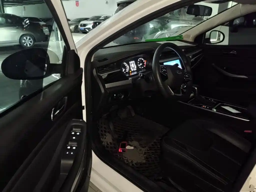 Chery Arrizo 5 — миниатюра 16