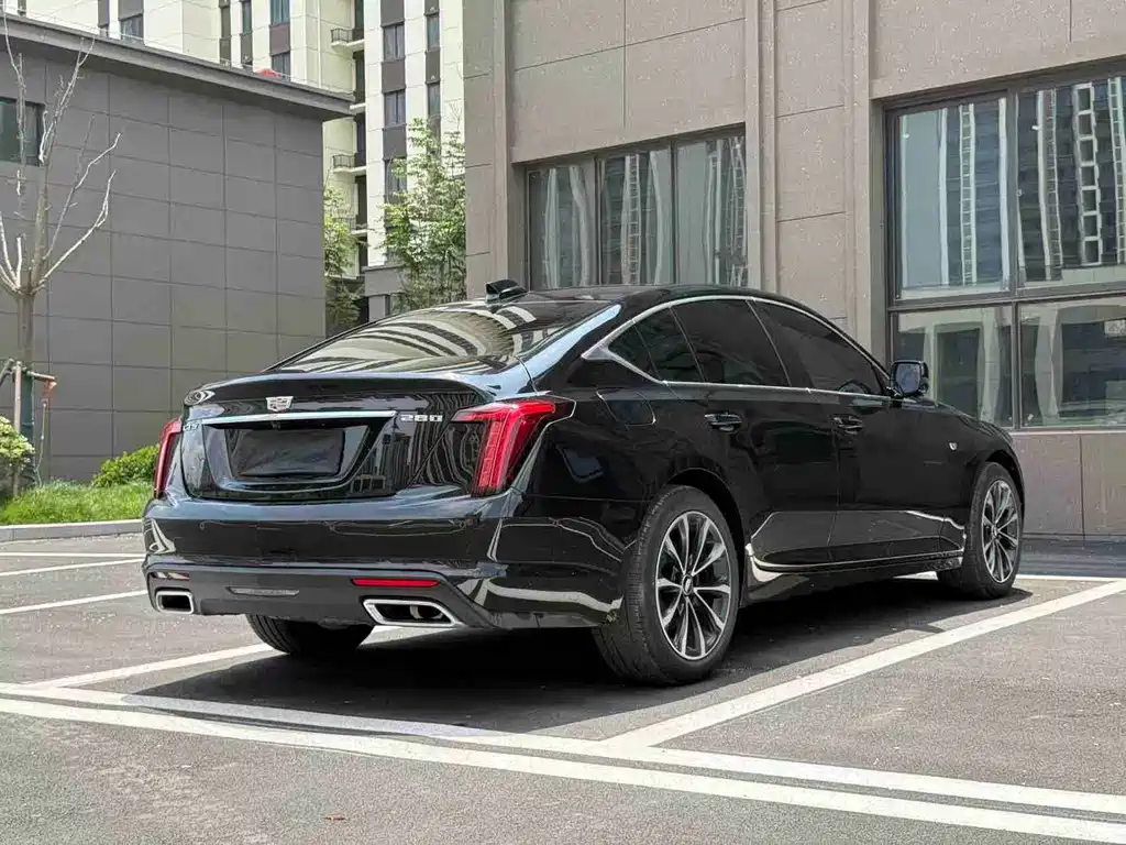 Cadillac CT5 — миниатюра 9