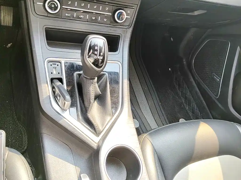 Geely Vision — миниатюра 14