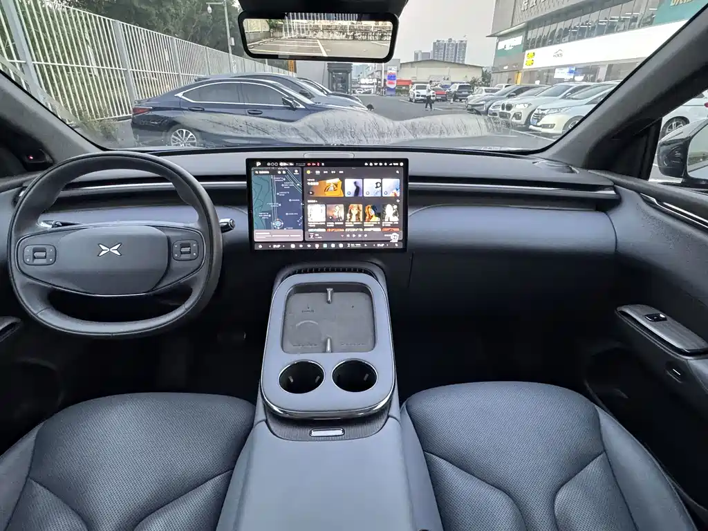 XPeng G7 — миниатюра 10