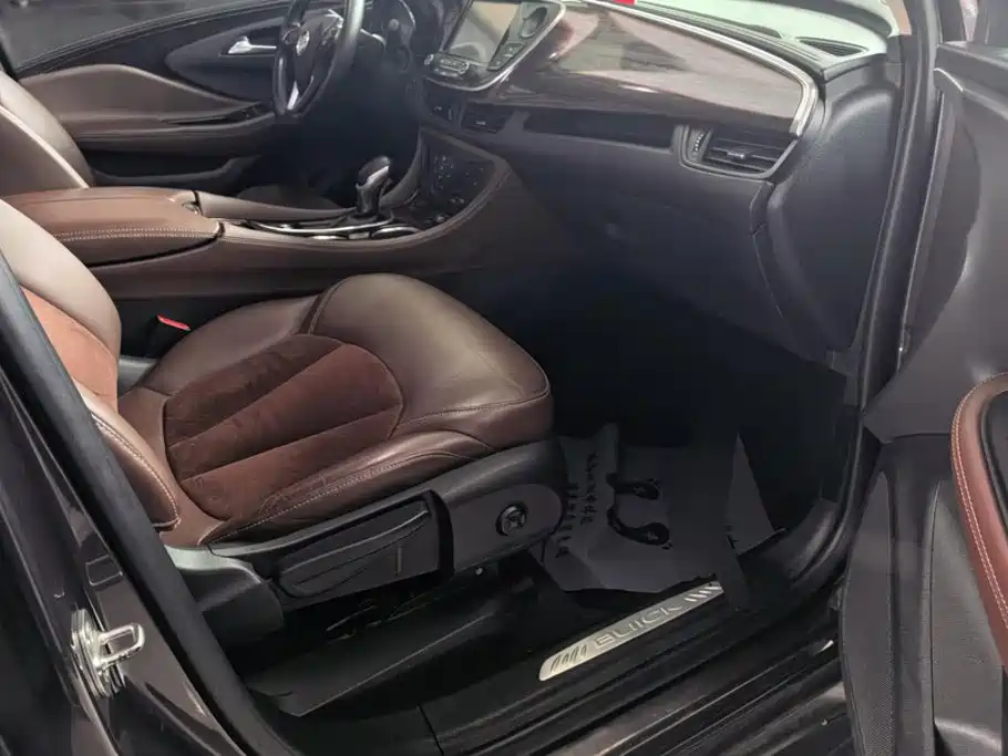 Buick Envision Plus — миниатюра 8