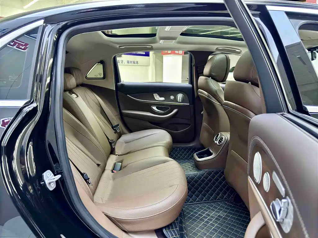 MERCEDES-BENZ E CLASS