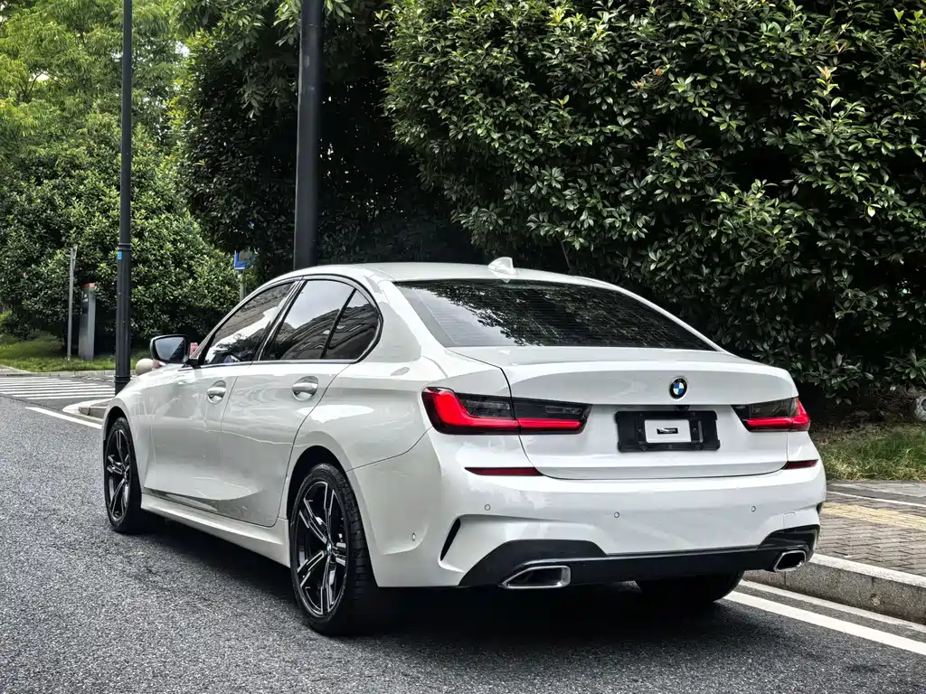BMW 3 Series — миниатюра 6