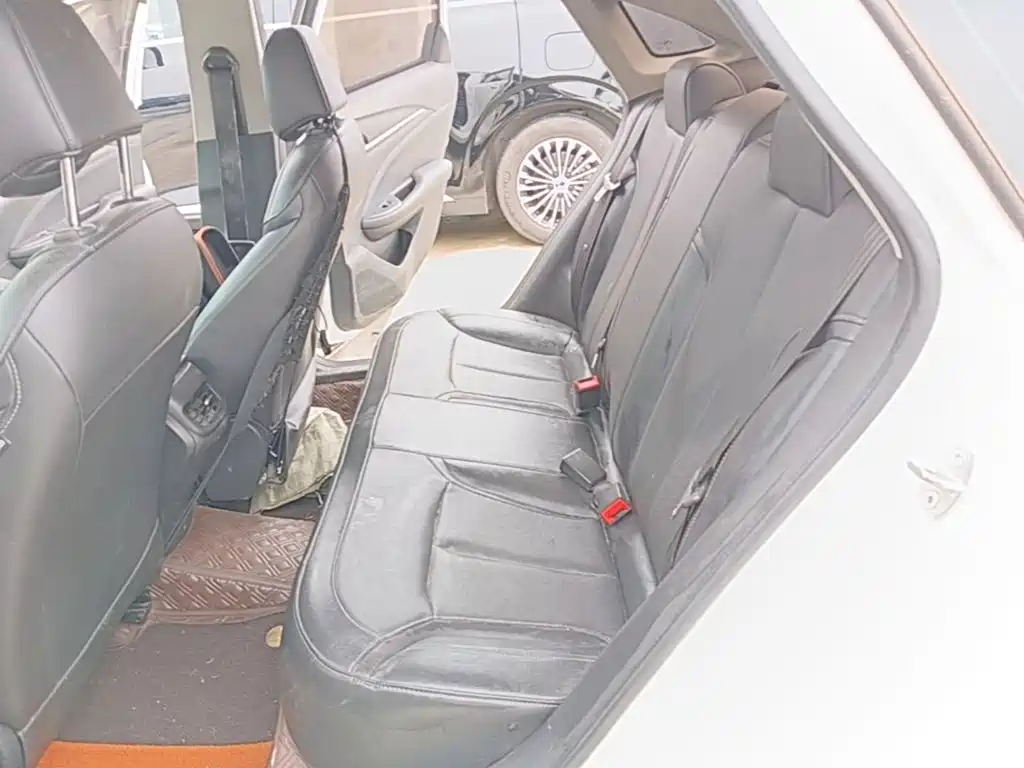 Buick Excelle — миниатюра 17