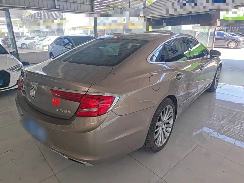 Buick LaCrosse — миниатюра 7