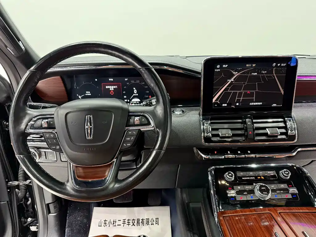 Lincoln Navigator — миниатюра 12