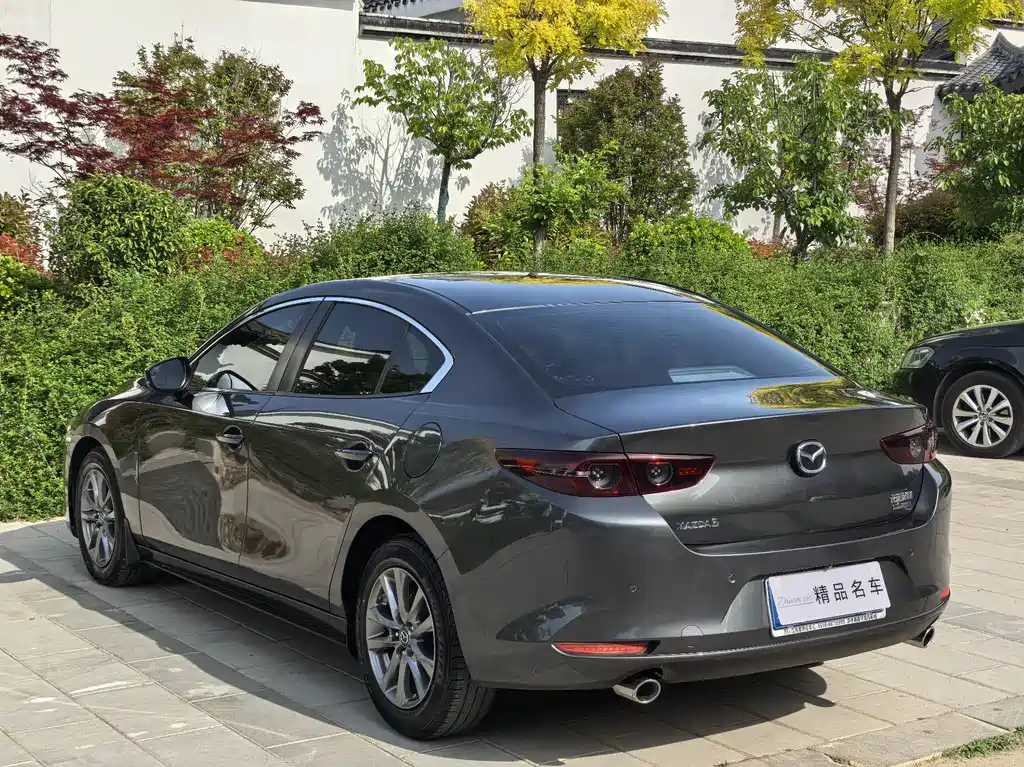 Mazda Mazda3 3 2020 1.5L AT