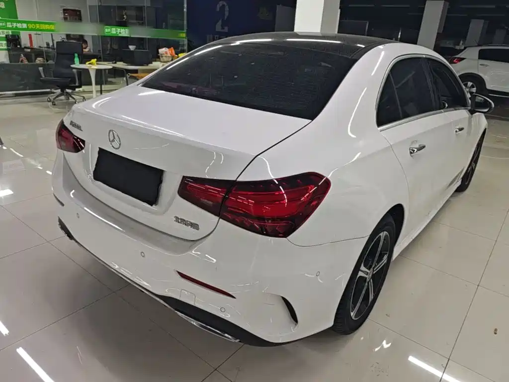 Mercedes-Benz A-Class — миниатюра 7