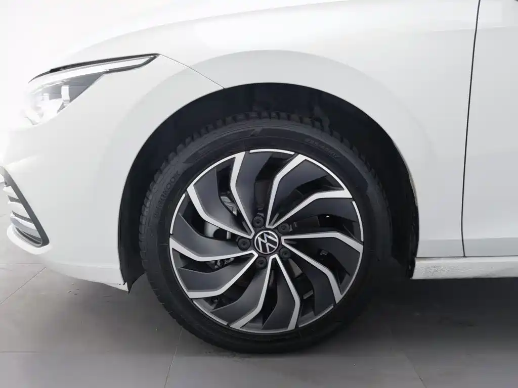Volkswagen Golf — миниатюра 17