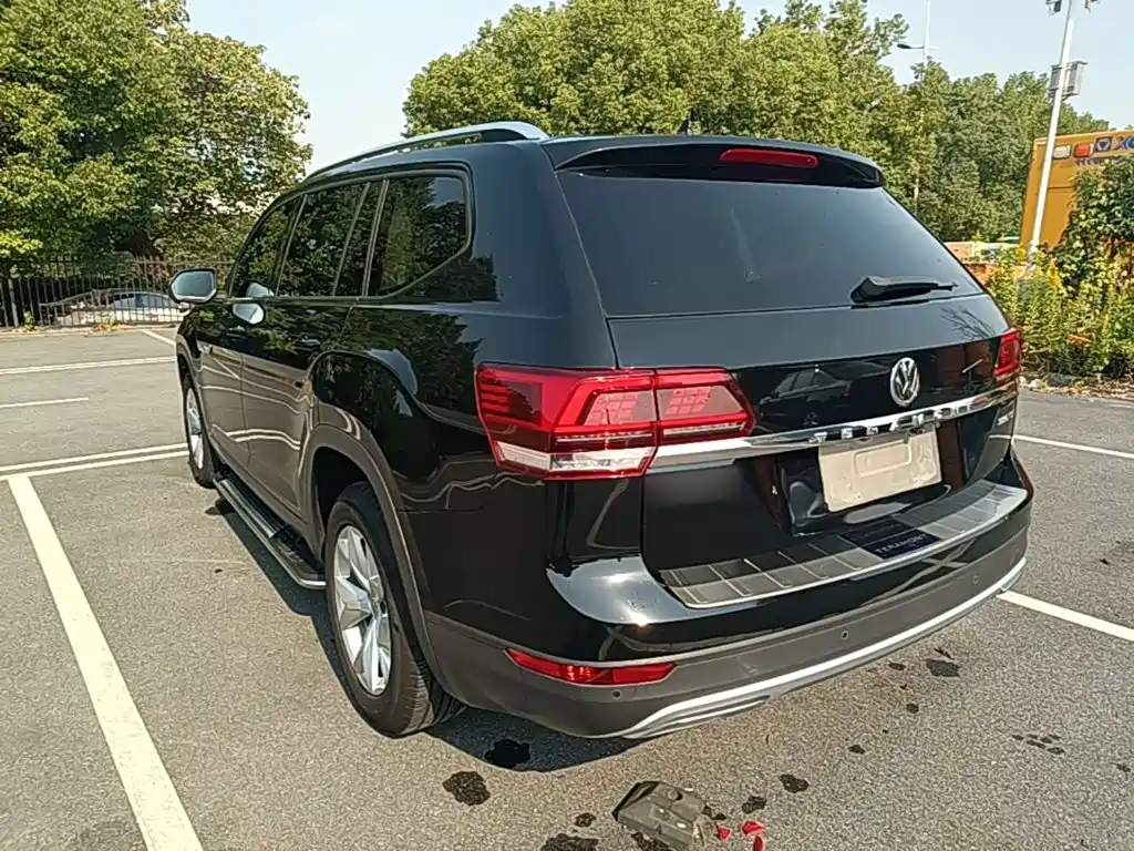Volkswagen Teramont — миниатюра 5