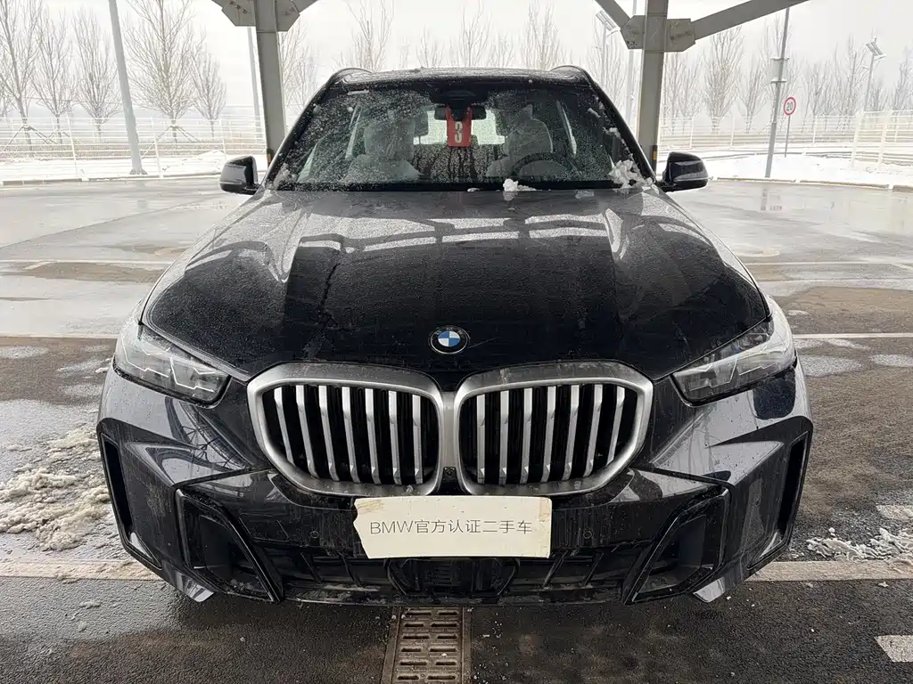 BMW X5 2025 xDrive 40Li M Sport