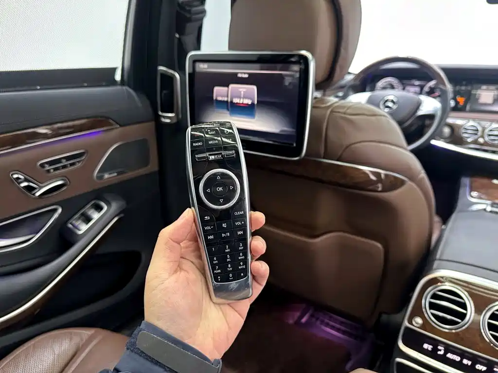 Mercedes-Benz S-Class — миниатюра 13