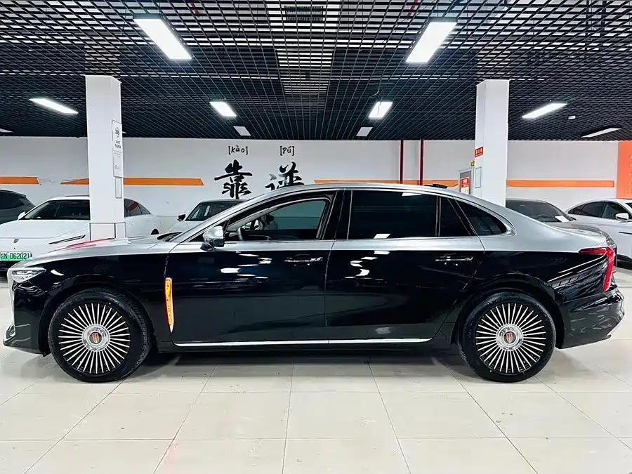 Hongqi Hongqi H5 — миниатюра 7