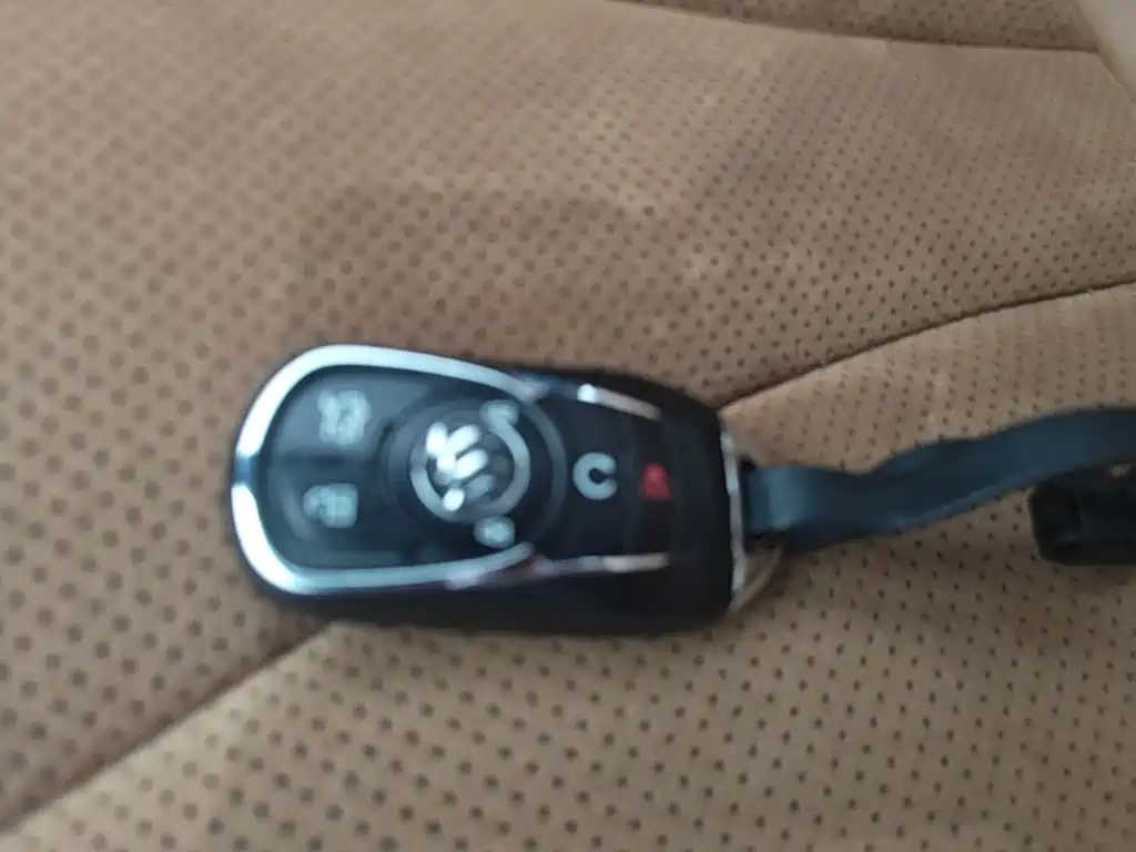 Buick LaCrosse — миниатюра 9