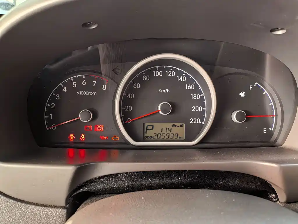 Hyundai Elantra — миниатюра 9