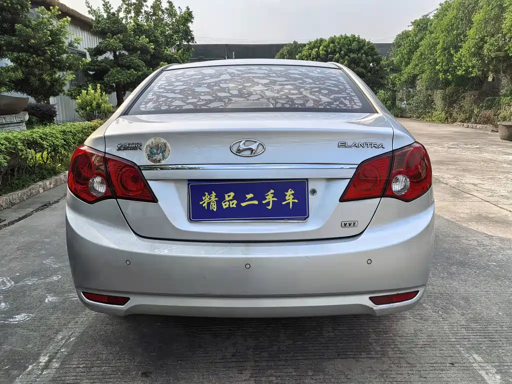 Hyundai Elantra — миниатюра 7