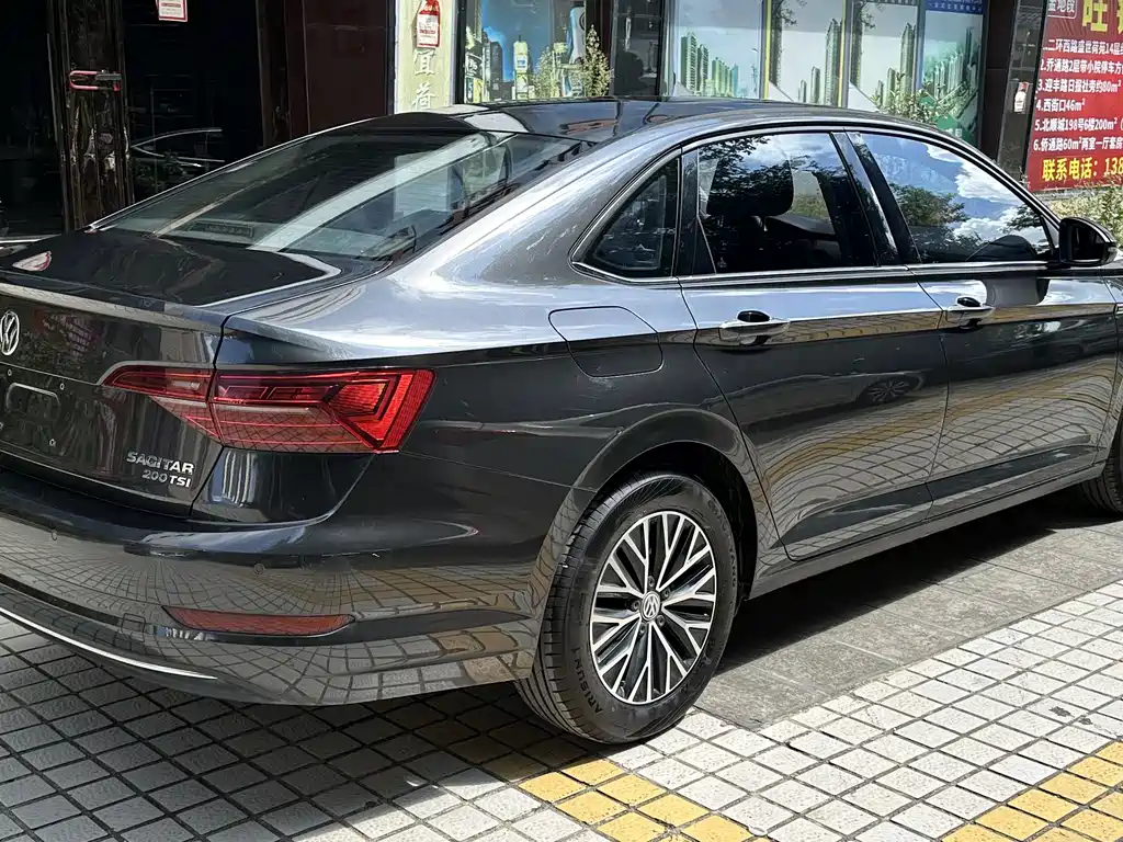 Volkswagen Sagitar — миниатюра 9