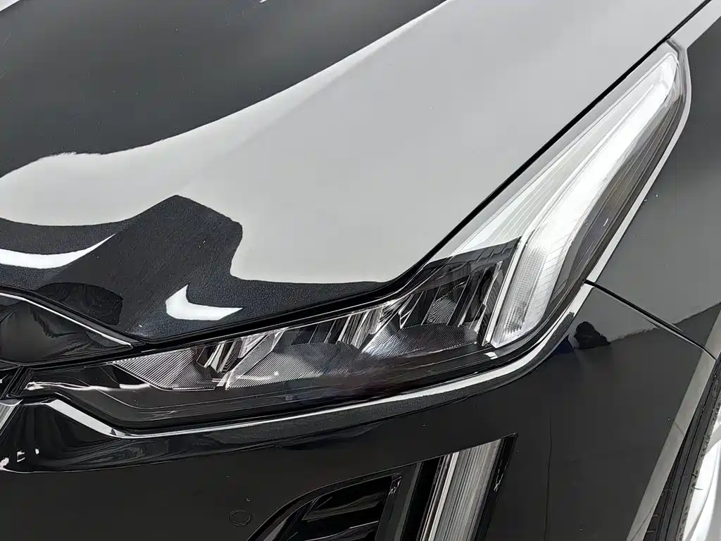 Cadillac CT5 — миниатюра 7
