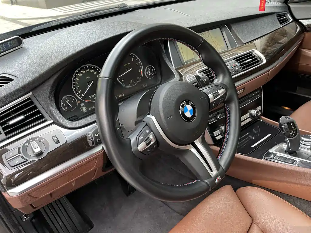 BMW 5 Series GT — миниатюра 10