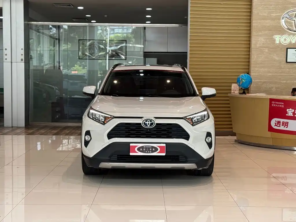 Toyota RAV4 — миниатюра 3