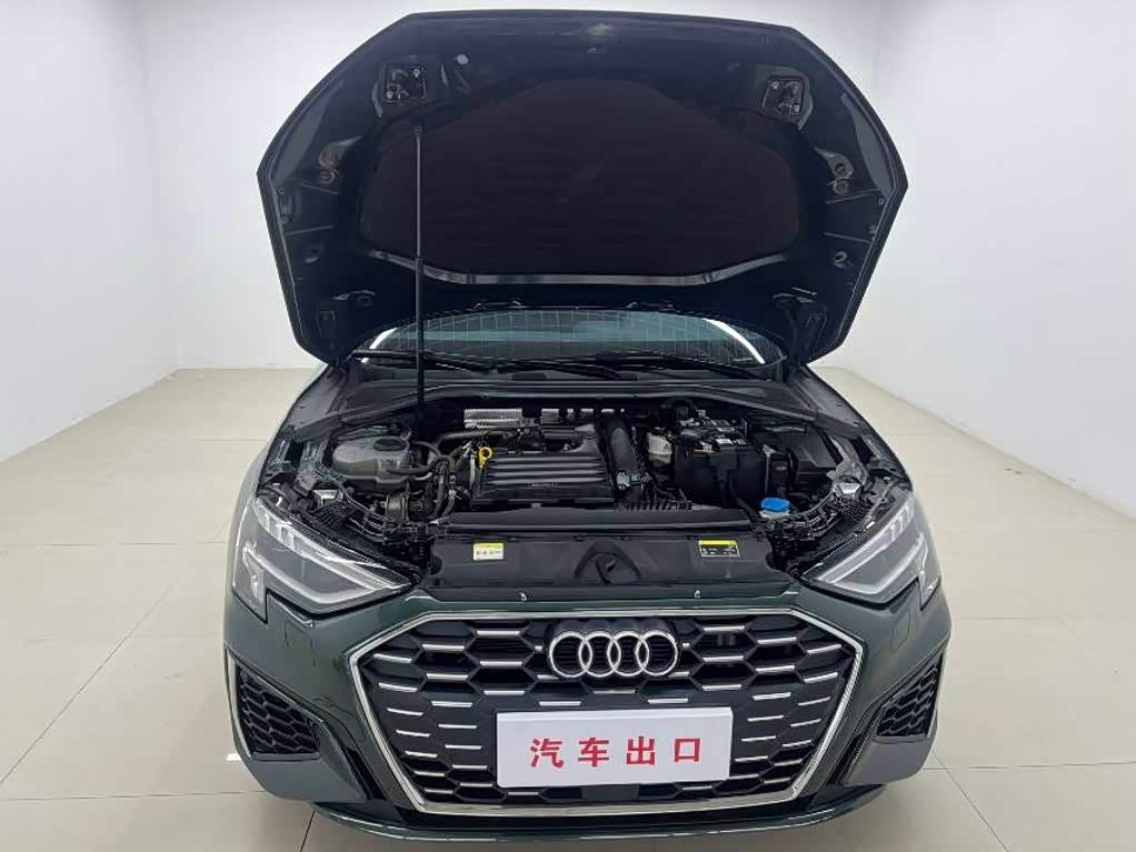 Audi A3 1.4 л 2023 г. Зелёный, пробег 45000 км