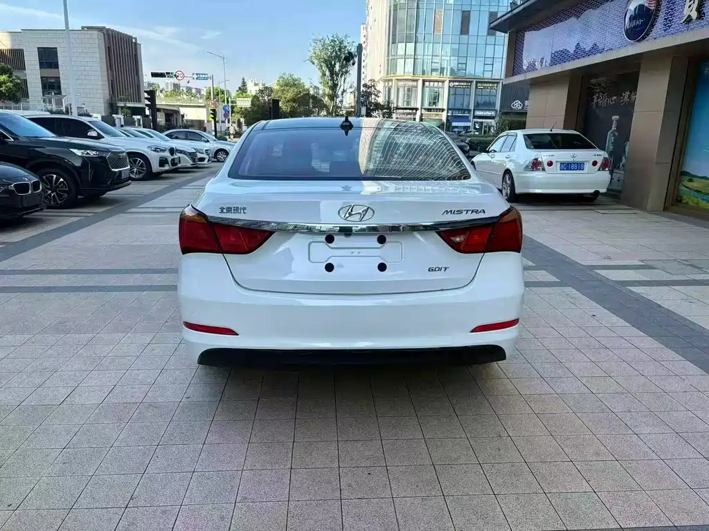 Hyundai Mistra — миниатюра 4