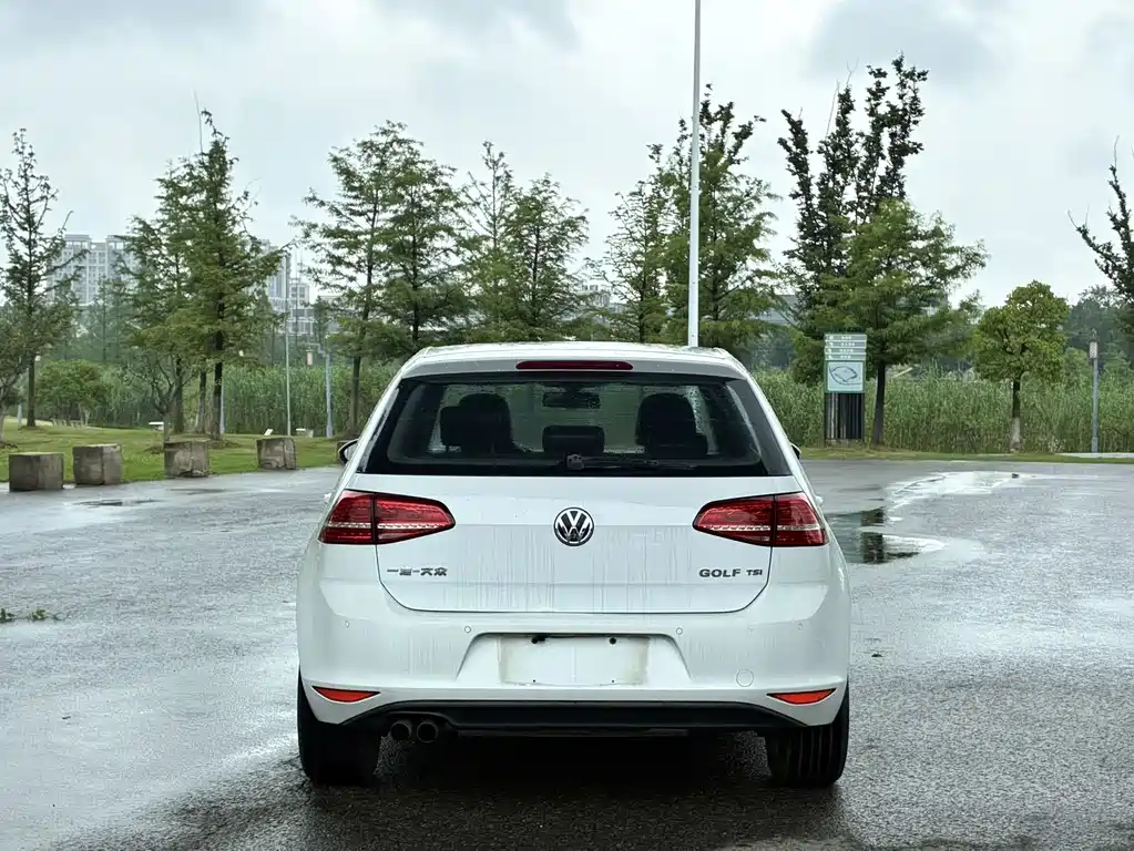 Volkswagen Golf — миниатюра 9