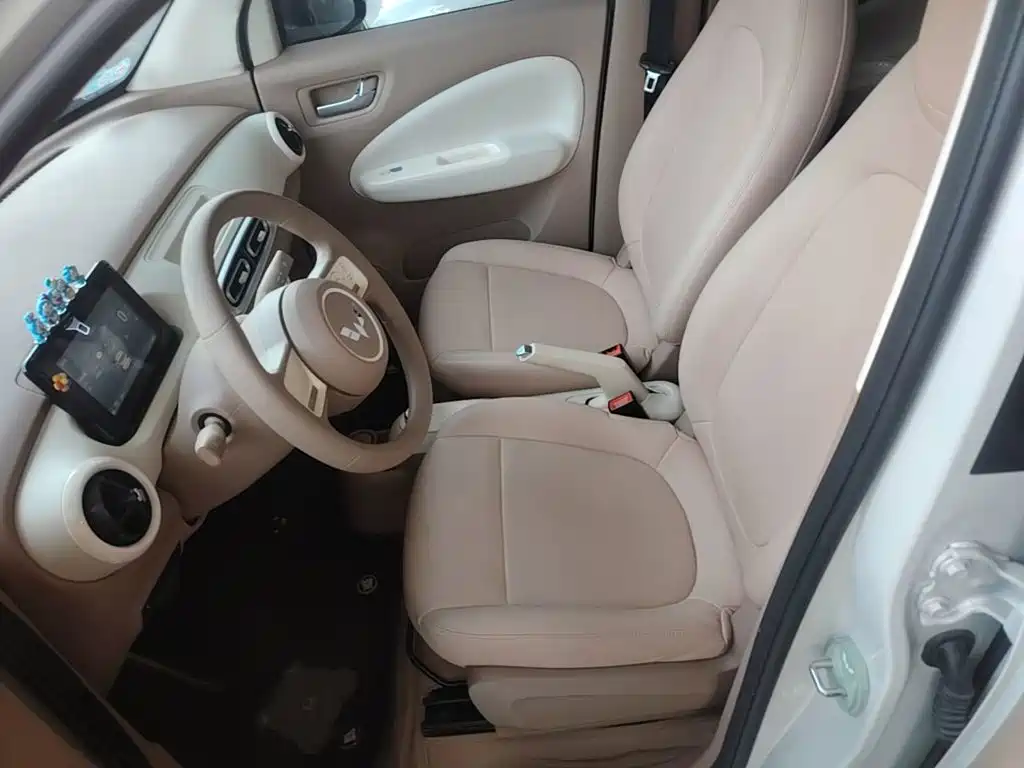 Wuling MINIEV — миниатюра 15