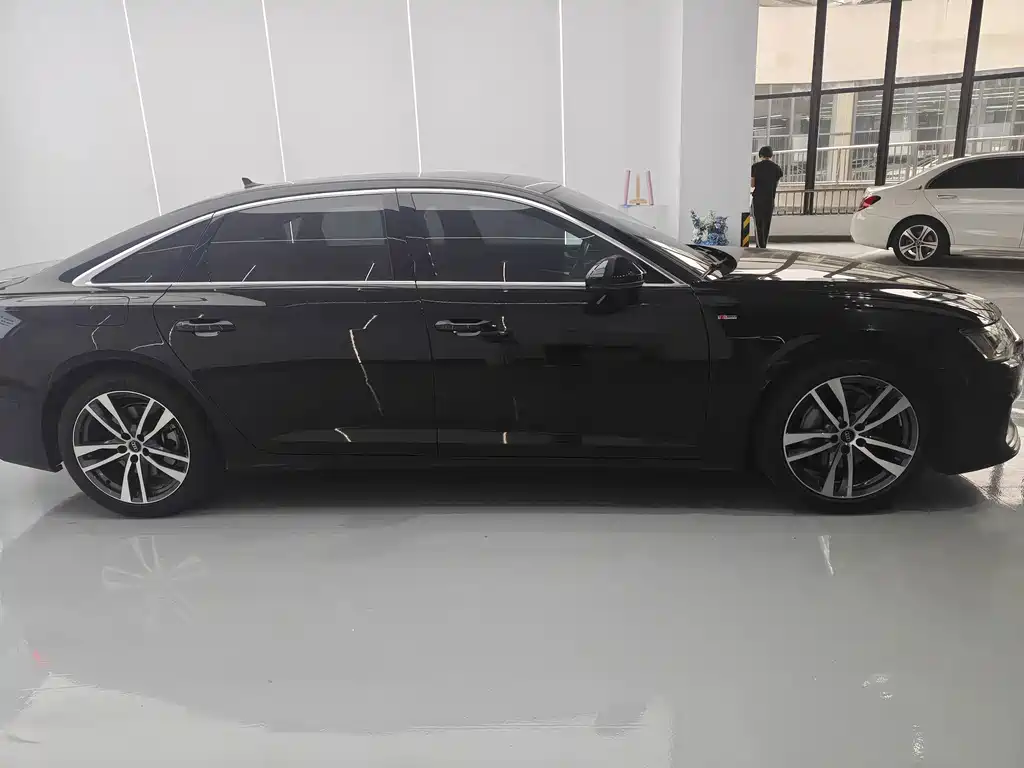 Audi A6L — миниатюра 4
