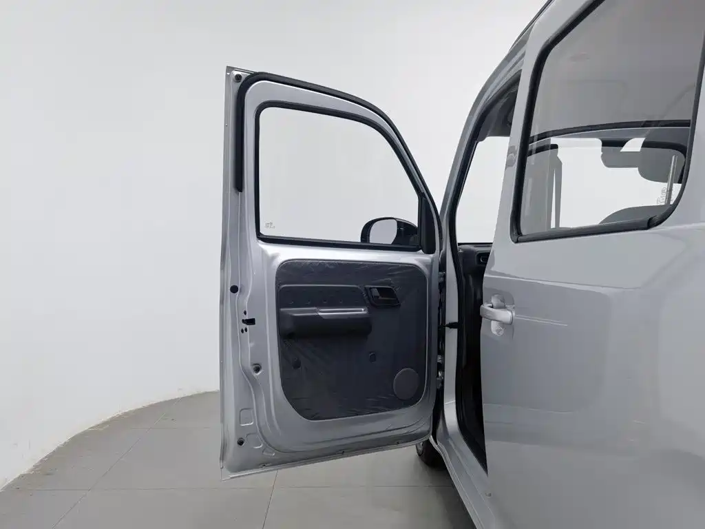 Wuling Zhiguang EV — миниатюра 8