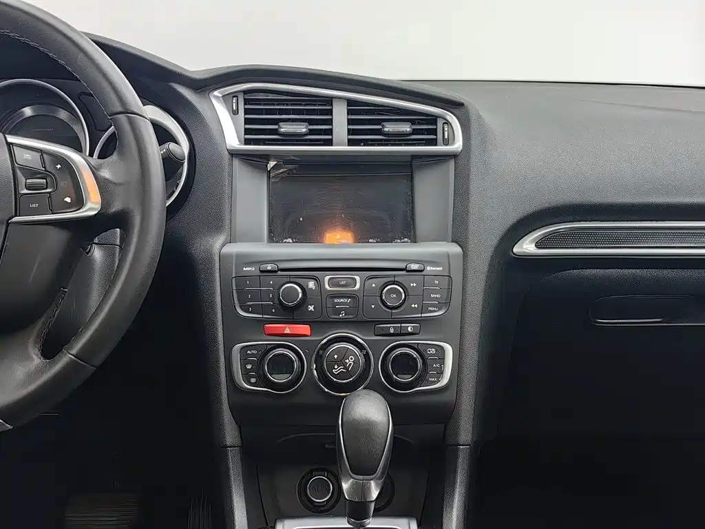 Citroen C4L — миниатюра 12