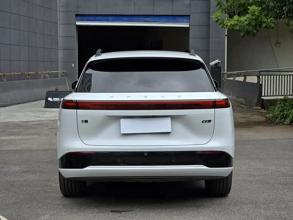 XPeng G9 — миниатюра 8