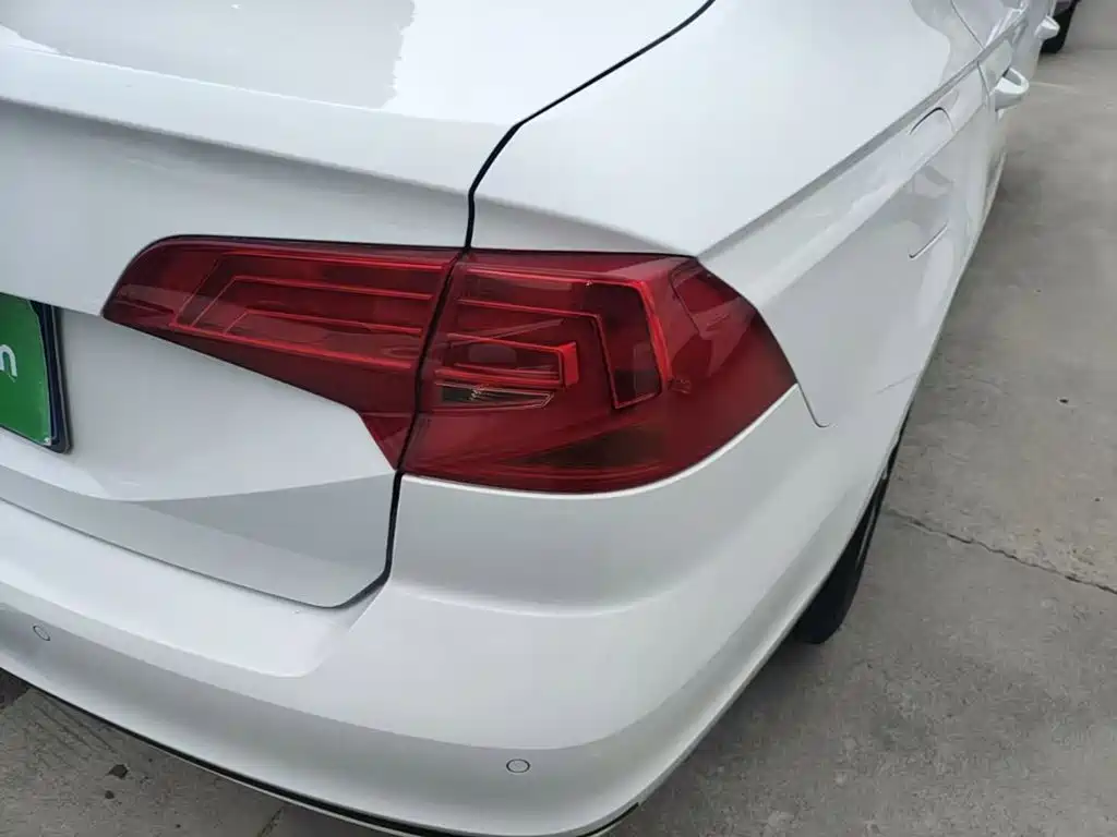 Volkswagen Bora — миниатюра 8