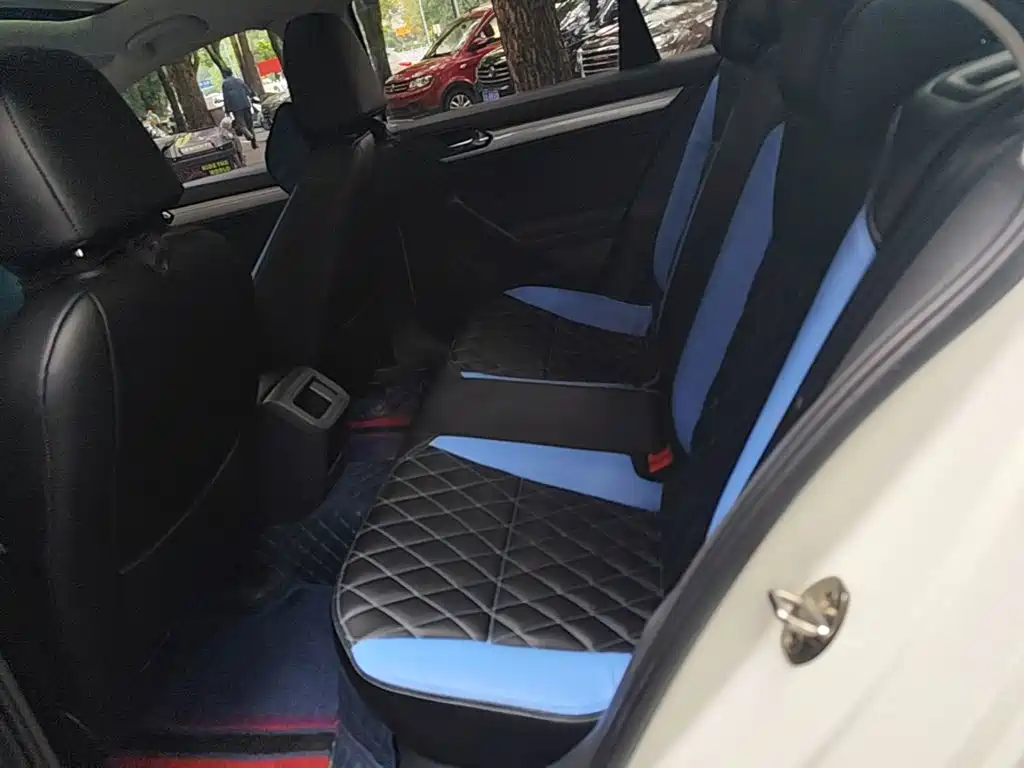 Volkswagen Lamando — миниатюра 17