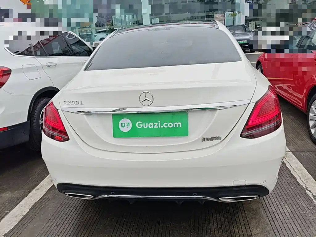 Mercedes-Benz C-Class — миниатюра 6