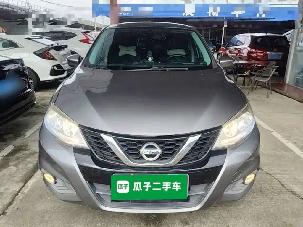 Nissan Tiida — миниатюра 3
