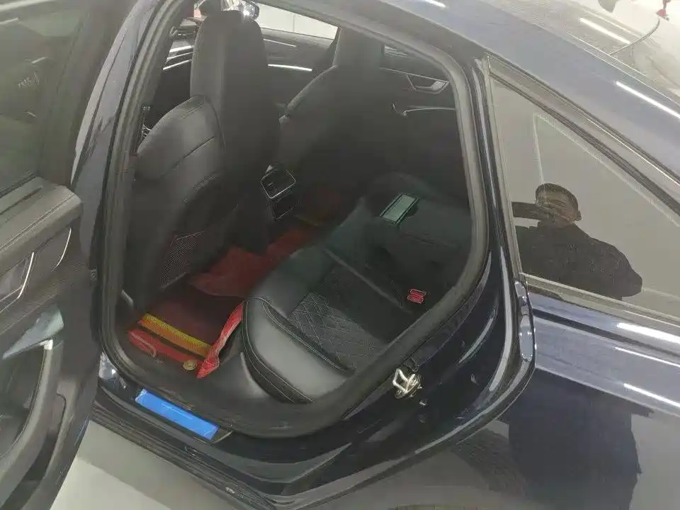 Audi S6 — миниатюра 4