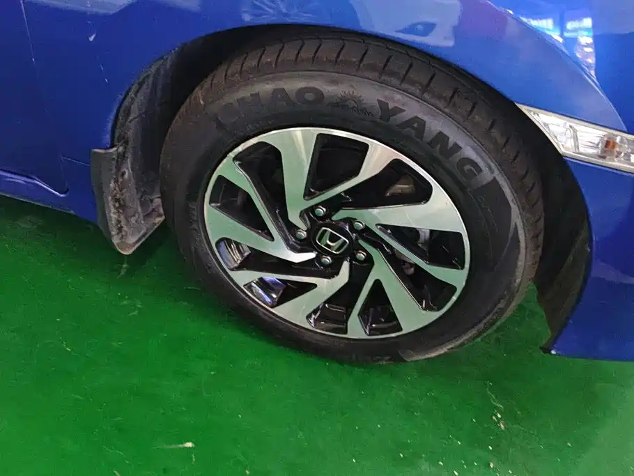 Honda Civic — миниатюра 6