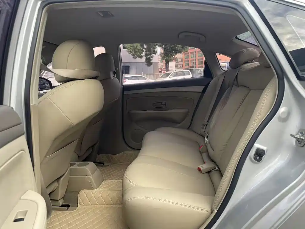 Nissan Sylphy 2016 1.6XE AT Comfort