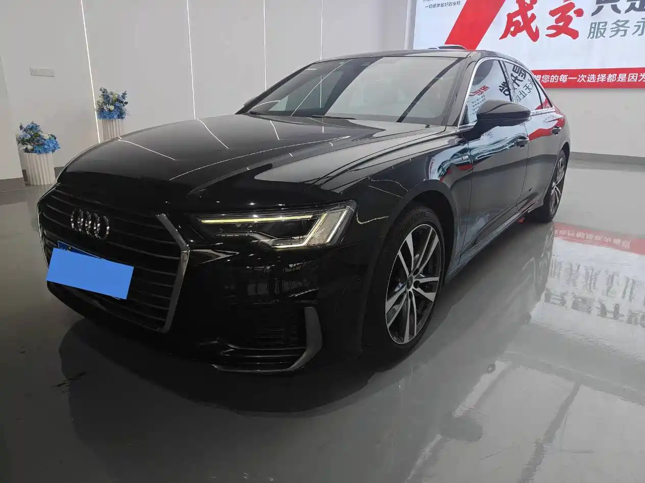 奥迪A6L 2022款 40 TFSI 豪华动感型 2022
