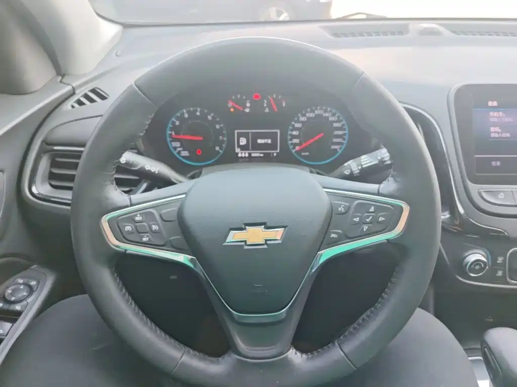 Chevrolet Equinox — миниатюра 11