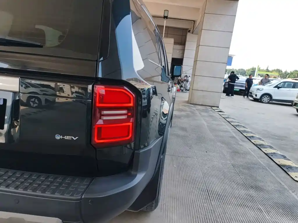 Toyota Prado — миниатюра 8