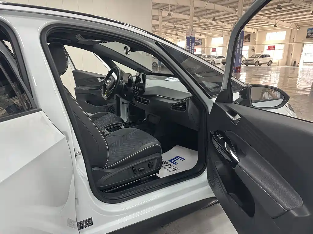 Volkswagen ID.3 — миниатюра 12