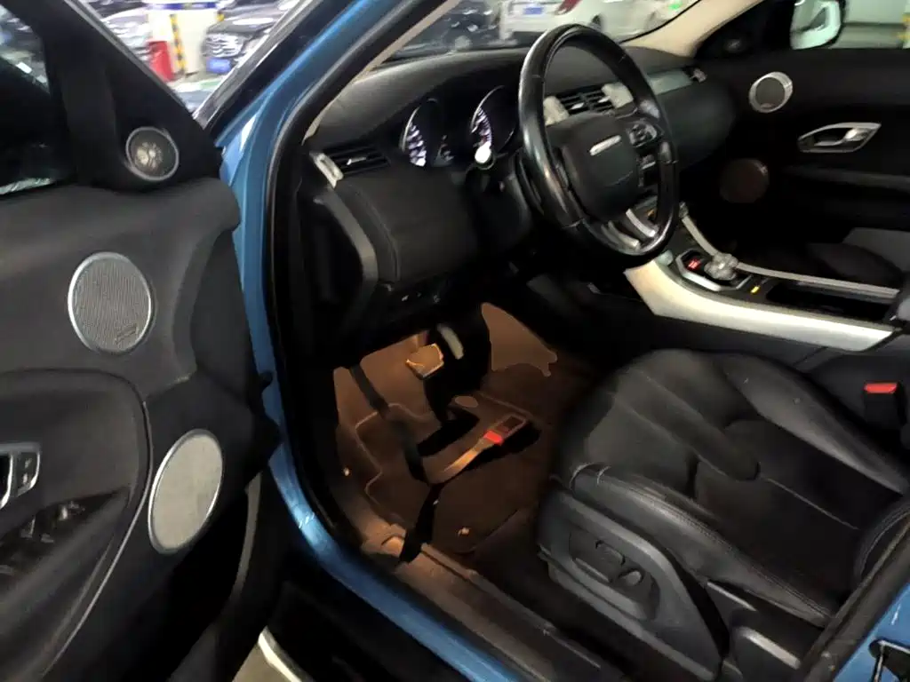 Land Rover Evoque — миниатюра 16