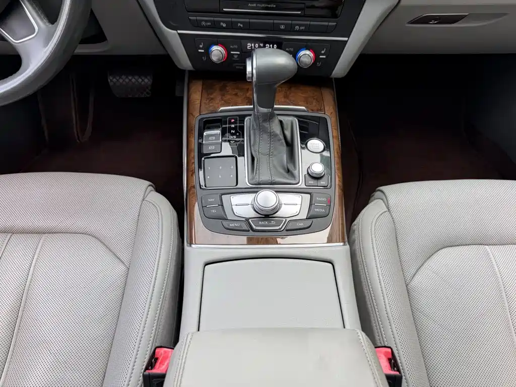 Audi A6L — миниатюра 7