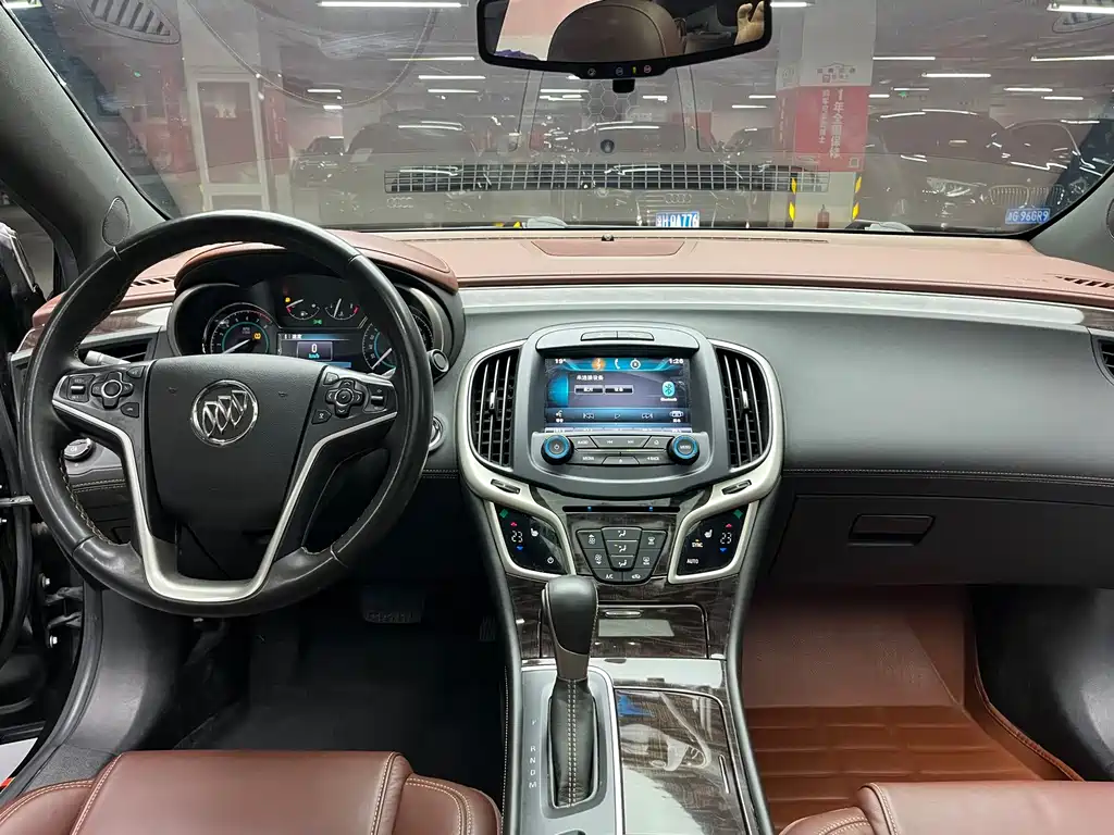 Buick LaCrosse — миниатюра 27
