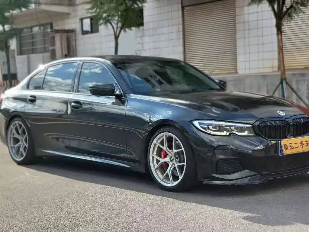 BMW 3 SERIES