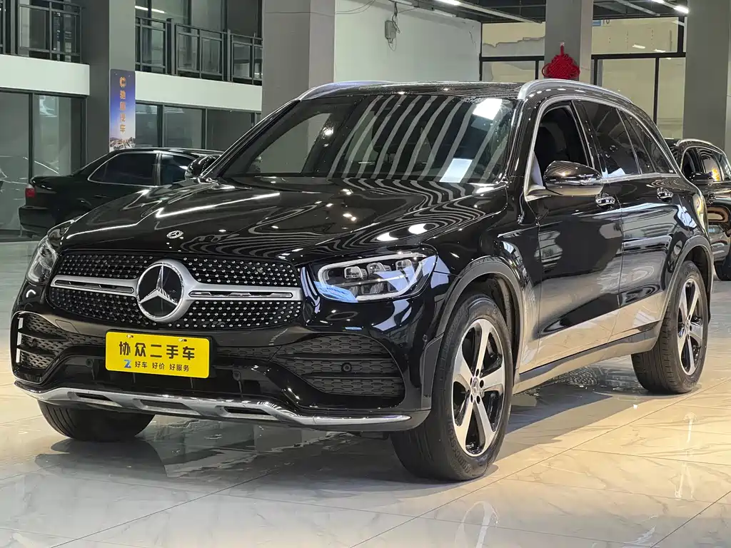 MERCEDES-BENZ GLC