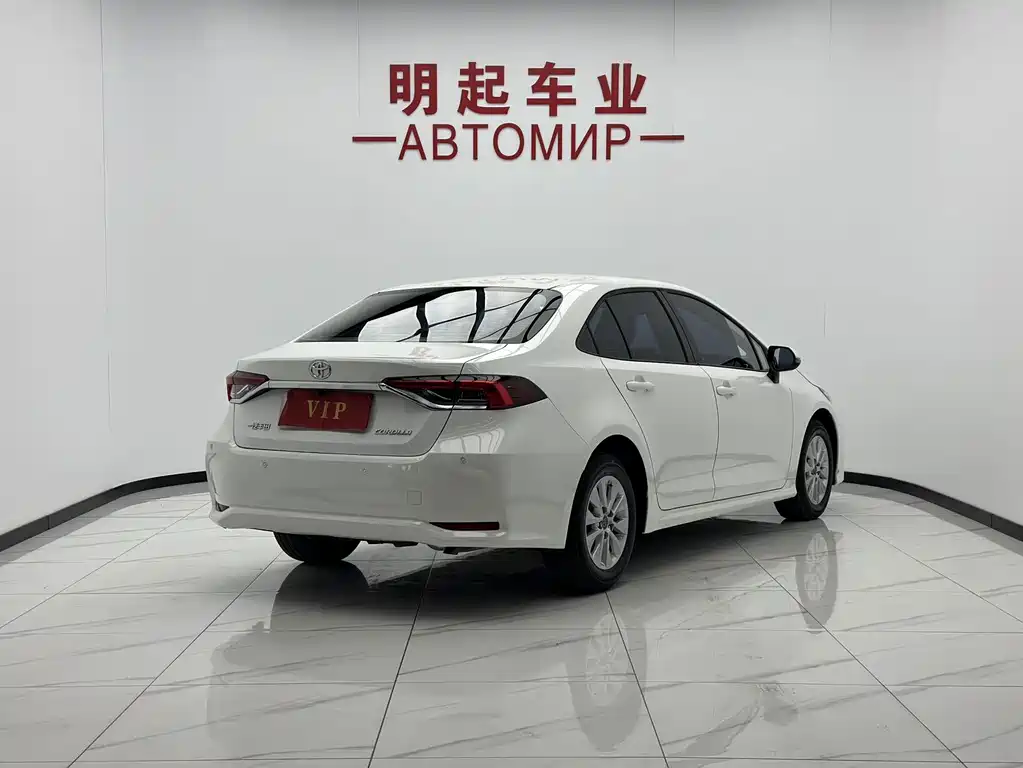 Toyota Corolla — миниатюра 8