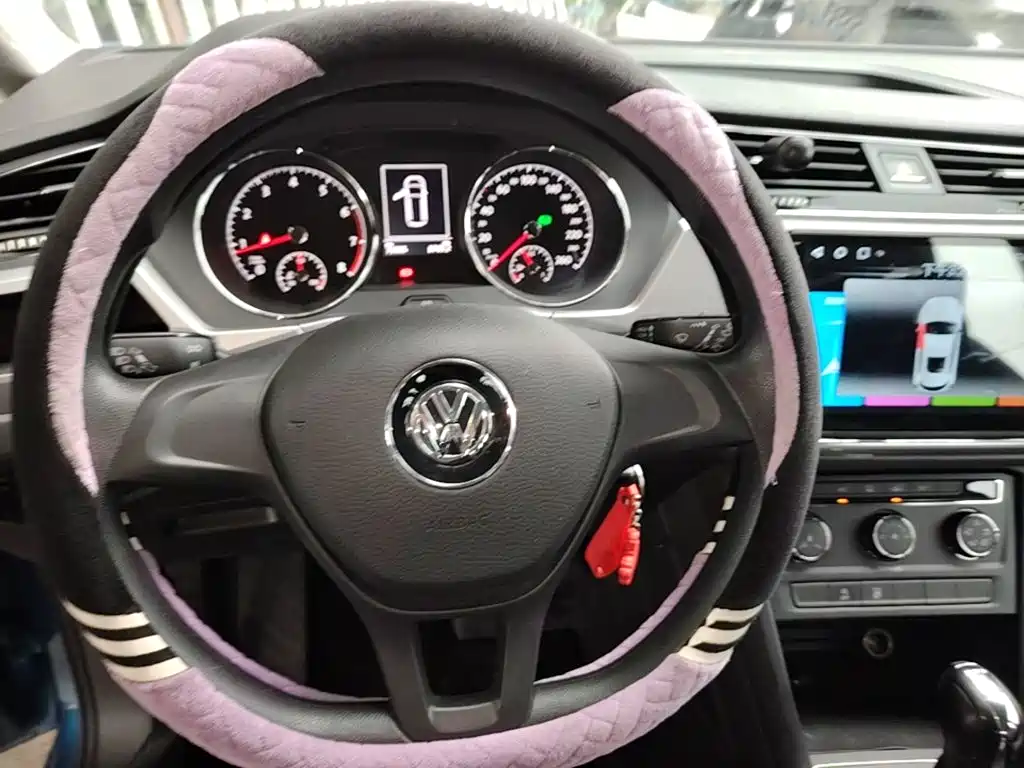 Volkswagen Touran — миниатюра 11